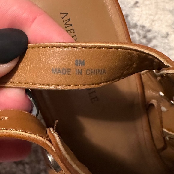 American Eagle Block Heel Sandal - Picture 6 of 7